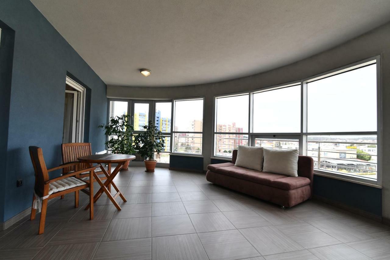 City Penthouse Vita Pula Exterior photo